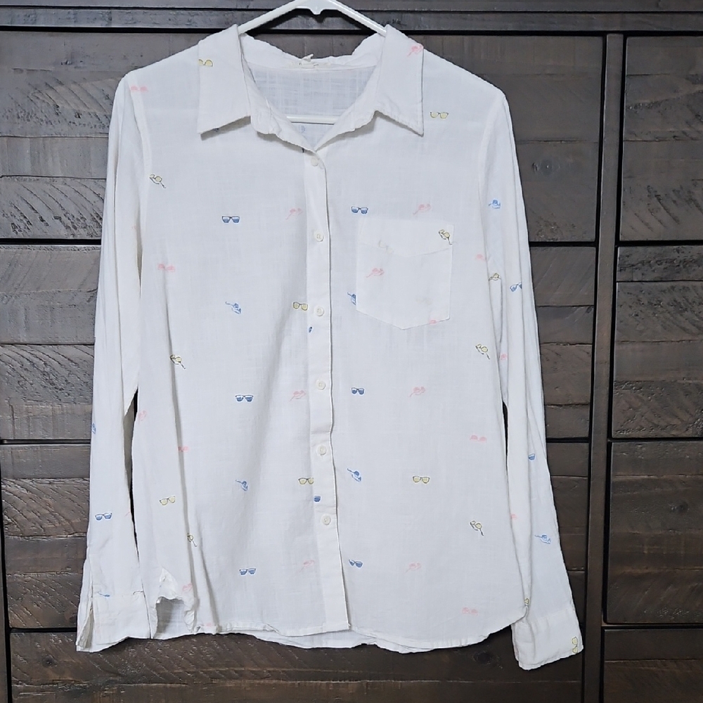 Maurices White Casual Button Down Shirt - Size M